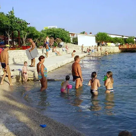 By The Sea - 18516 * Vir