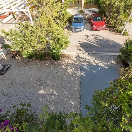Apartment By The Sea - 18516 *