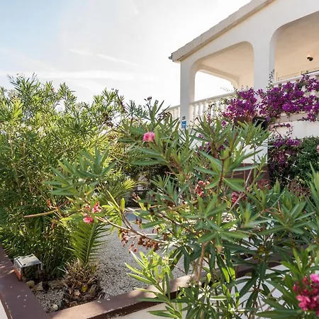 By The Sea - 18516 Vir